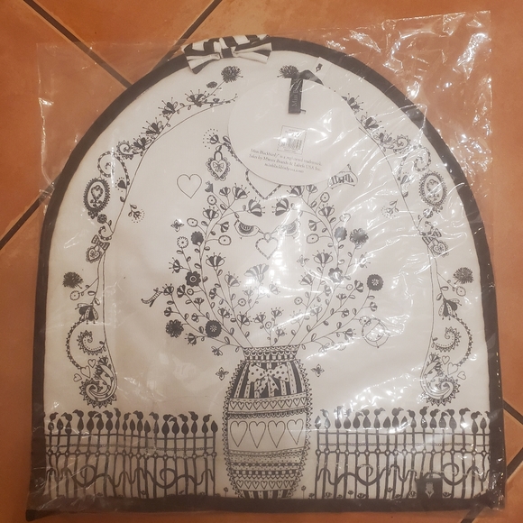 NWT Miss Blackbirdy Tea Cozy - Picture 2 of 3